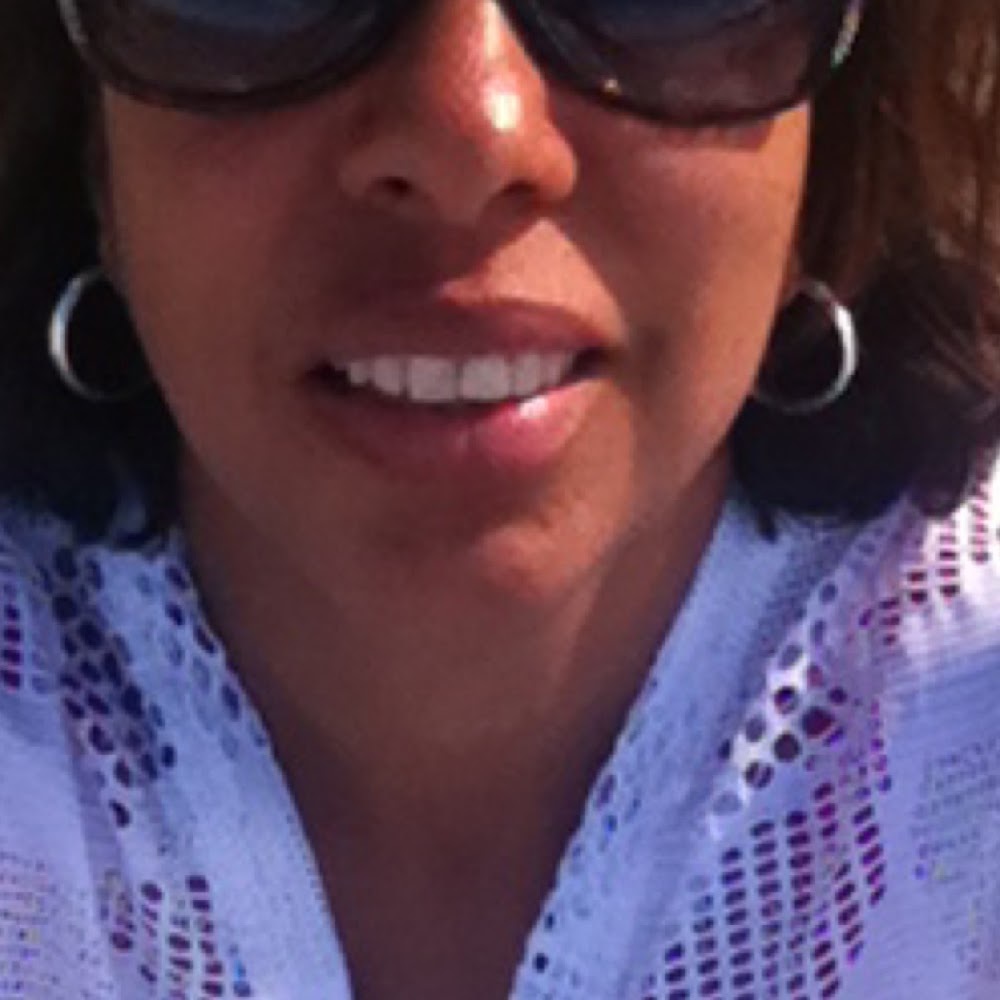 Meet your Posher, Dana